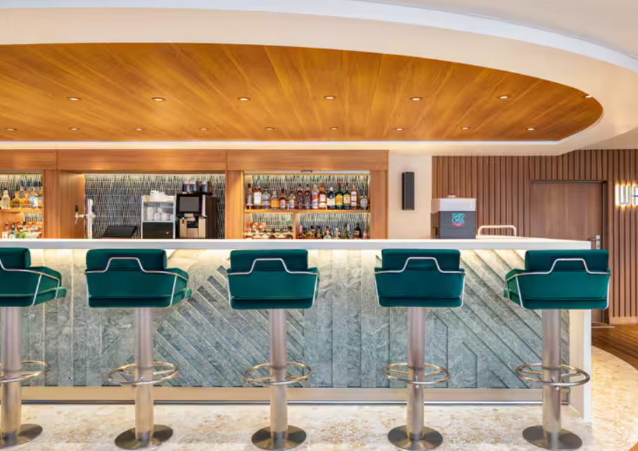 Waves Bar
